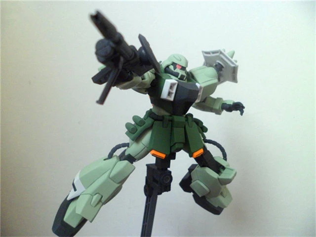 Bandai масштаб 1/144 модель UC century Zaku 2 MS-06F Gundam мини-робот модельные наборы для сборки |