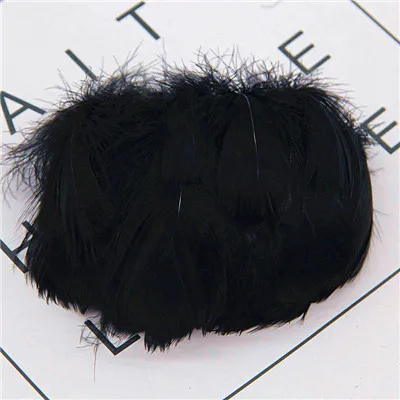 black 100pcs Натуральные перья лебедя 4-7 см 1-2 дюйма маленькие плавающие Шлейфы гусиное перо цветной шлейф для украшения рукоделия 100 шт - Цвет: black 100pcs