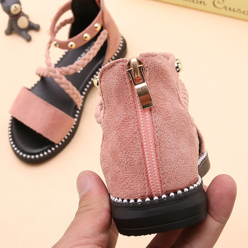 Сандалии на плоской подошве для девочек 3-12 лет