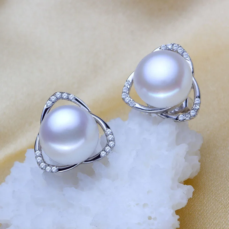 Серьги-гвоздики из серебра 925 пробы с натуральным пресноводным жемчугом |