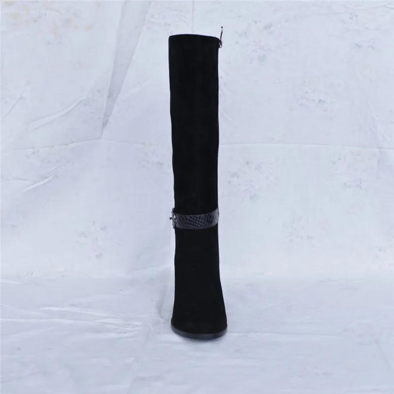Женские высокие сапоги на толстом высоком каблуке зимние теплые с подкладкой из