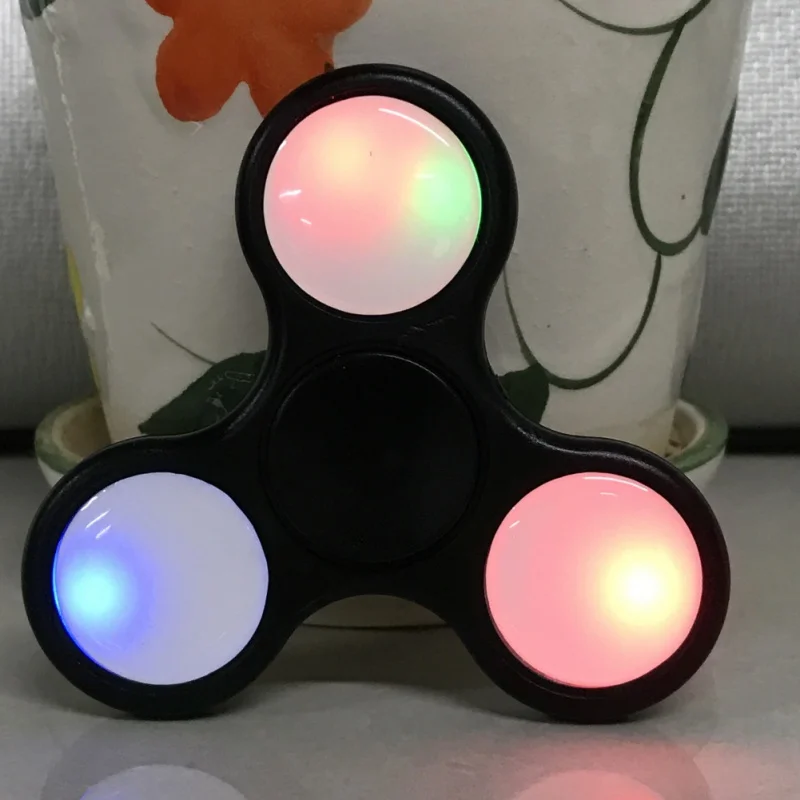 Новые забавные свет палец руки блесны Непоседа Пластик EDC Spinner Для аутизма и СДВГ