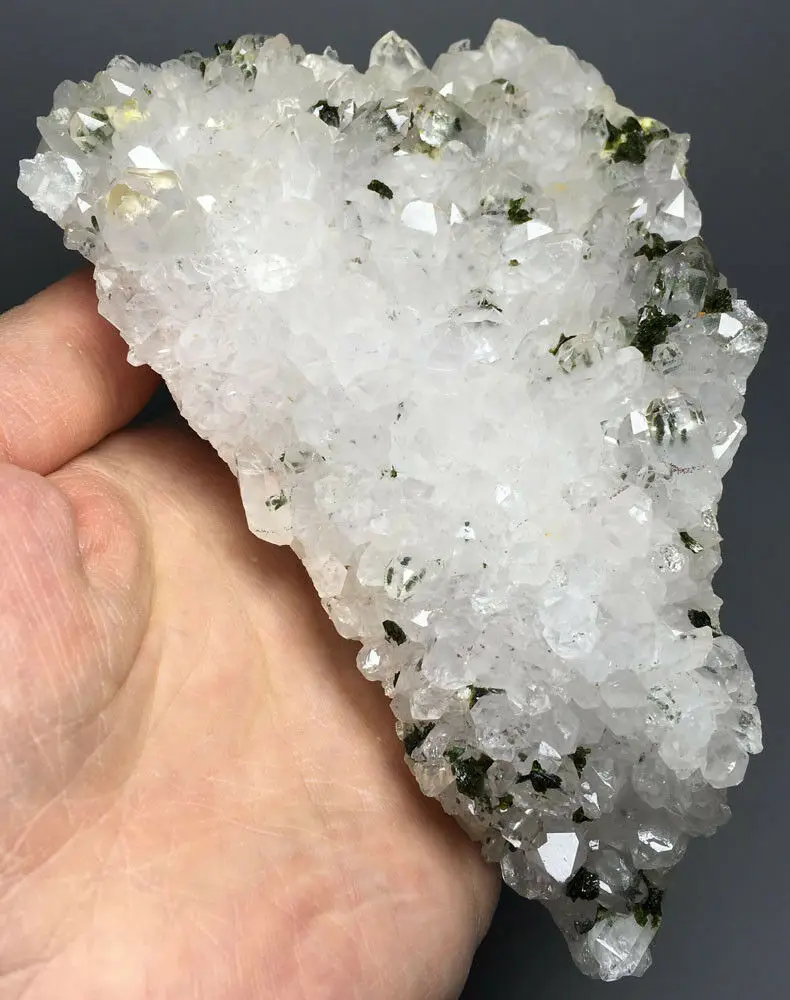 743gNatural GREEN Epidote Crystal & Cluster грубый камень образец горной породы Хрустальное