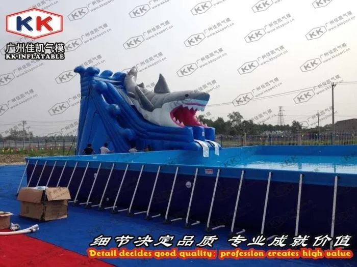 Открытый пляж большой аквапарк надувные водные игрушки игра со стальным бассейном