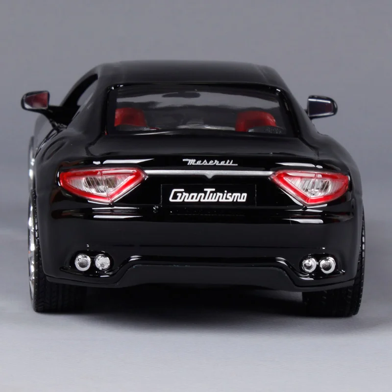 Модель автомобиля Bburago 1:24 Maserati GT Gran туризм игрушка из литая под давлением новинка