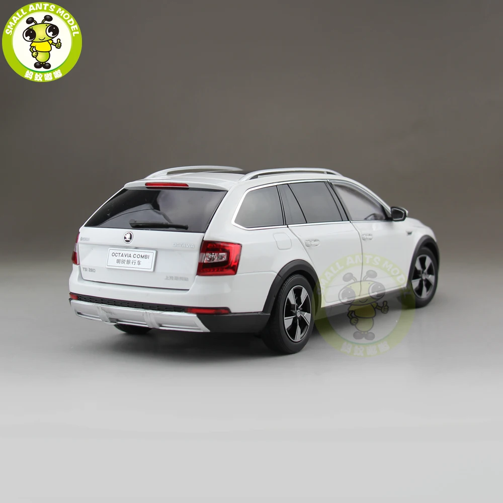 1/18 Octavia Combi Wagon литой под давлением металлический автомобиль модель игрушки День