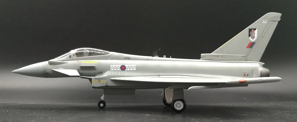 1: 72 британских ВВС EF 2000A модель тайфуна истребителя труба законченная коллекции
