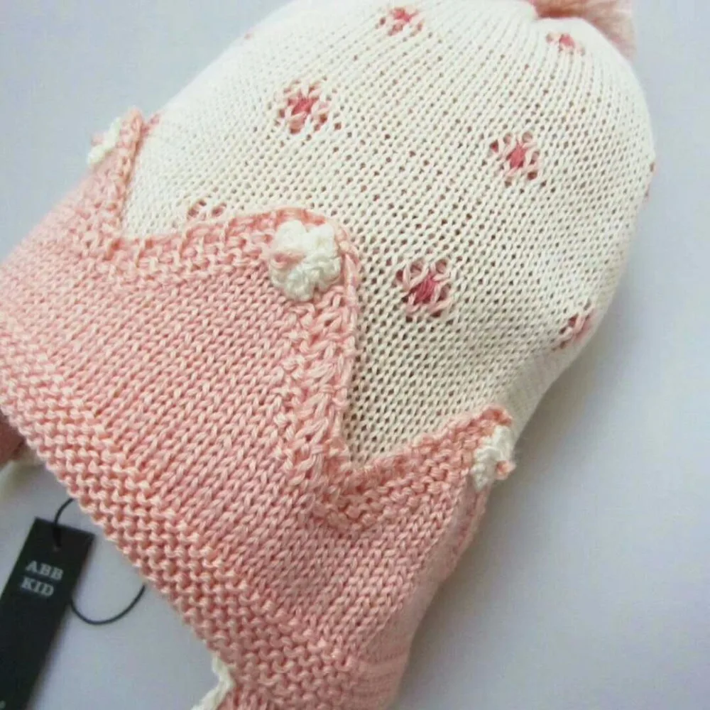 Зимние детские вязаные шапки для девочек шапка маленьких с ушками и цветочной