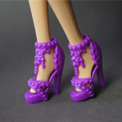one pair shoes B Новые разноцветные аксессуары, модная оригинальная обувь для куклы Барби 1/6 - Цвет: one pair shoes B