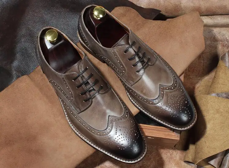 

Carved Pointed toes Genuine Leather Low heel Brogue Men's Dress Shoes Smart Casual Handmade Vintage Brown Lace Up brogue shoes
