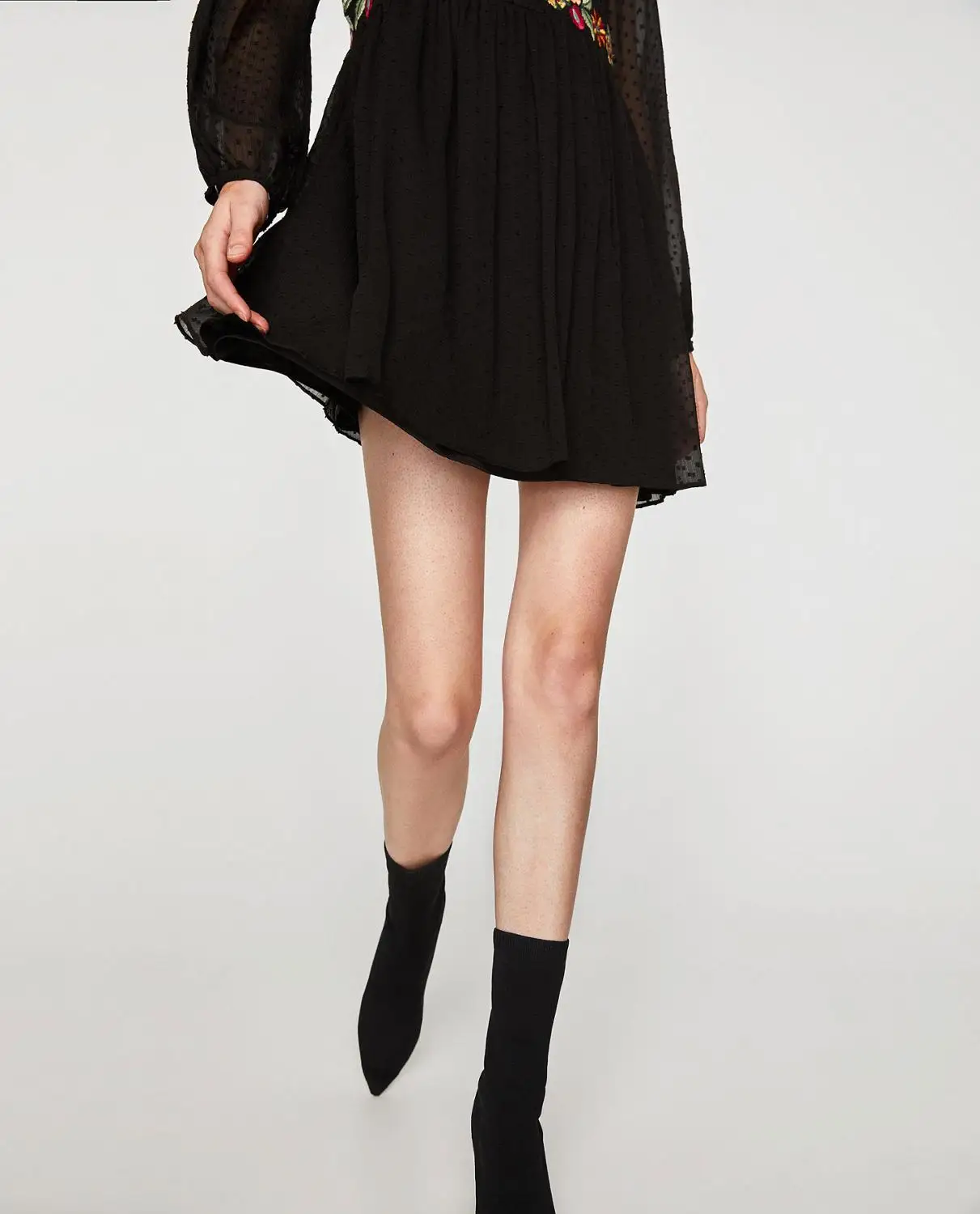 2017 Autumn Women Chic Black /White Floral Embroidered Vintage Mini Dress Ladies See-through Long Sleeve Chiffon Dresses | Женская