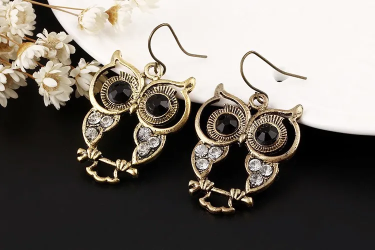 2018 Новый цинковый сплав ювелирные изделия кристалл сова серьги гвоздики для