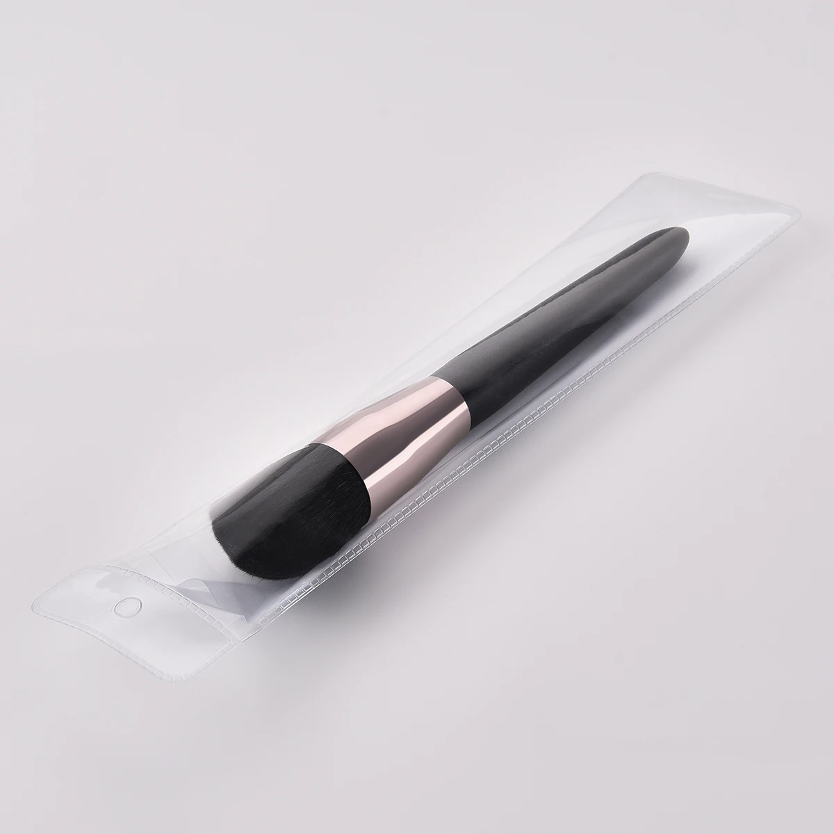 BBL 1 Piece Reals Luxe Goat Hair Loose Powder Blush Bronzer Brush Ultra-soft Contouring Buffing Beauty Tools Professional | Красота и