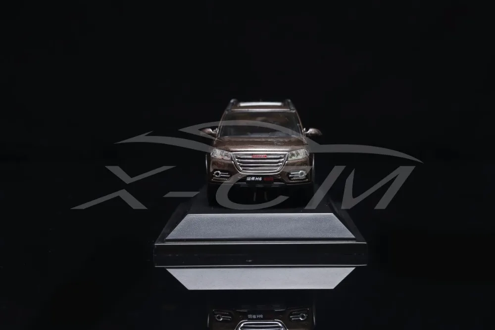 Литая под давлением модель автомобиля Great Wall Haval H6 1:43 может отодвинуться(коричневый)+ маленький подарок