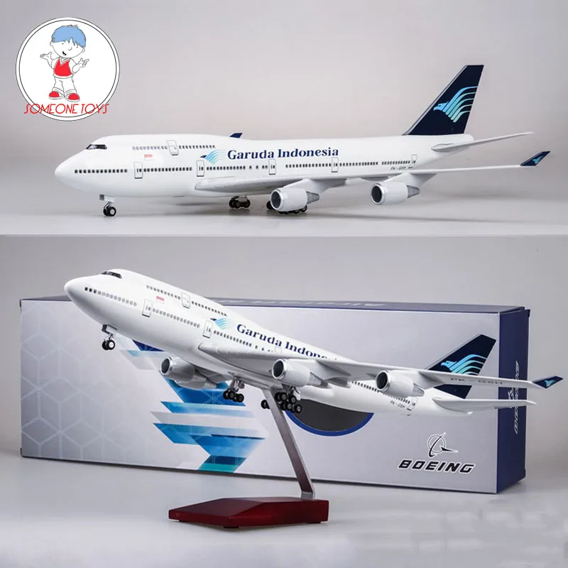 47 см 1/150 масштаб игрушечные модели самолетов Boeing B747 Garuda Indonesia модель самолета со светом и колесами Смола Пластиковый сплав самолет