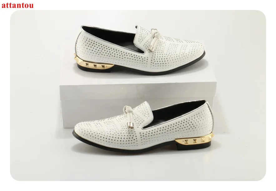

Hot Sale 2018 Newest Men's Leather Shoes Slip-on Man Dress Shoes Male Flats Bling Bling Crystal Decor Office Formal Single Shoes
