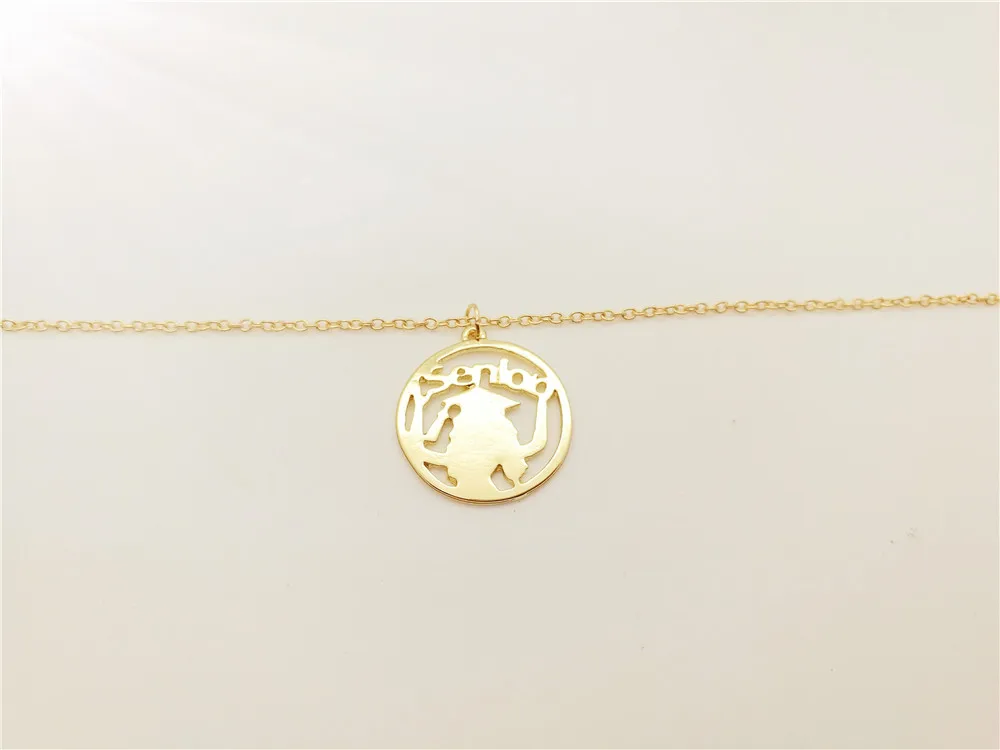 Ожерелье с буквенным принтом в виде букв круглого круга ожерелье для выпускного