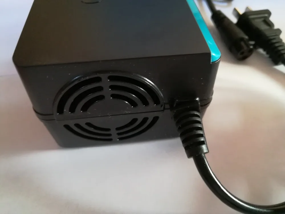 Зарядное устройство для электрического велосипеда 24 В Quad Power Charge Электрический