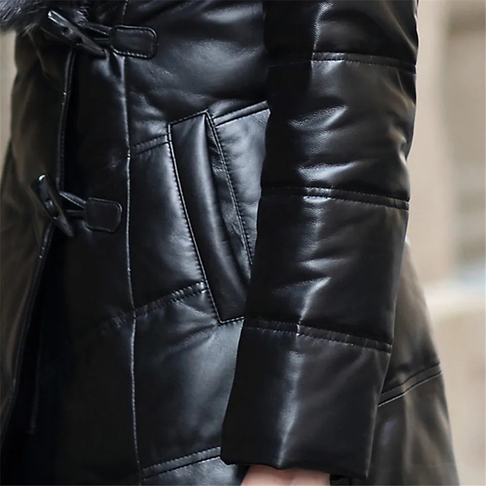 Женское пальто из овечьей кожи черное приталенное длинное натуральной с