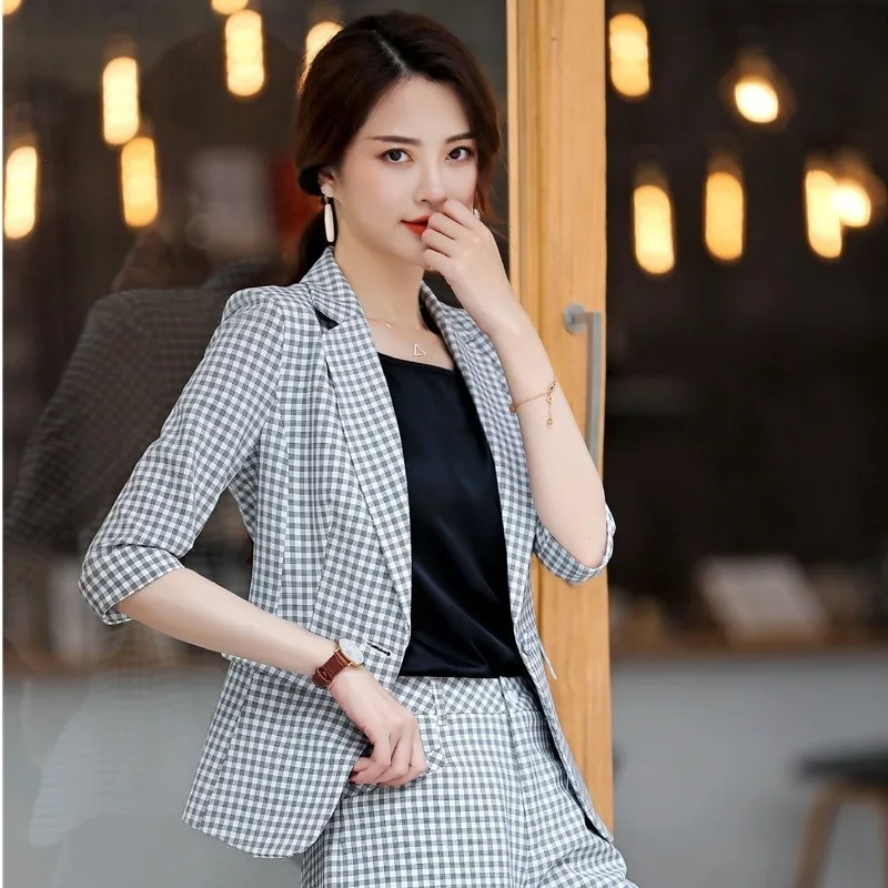 Женский деловой блейзер с полурукавами офисный в клетку верхняя одежда для весны