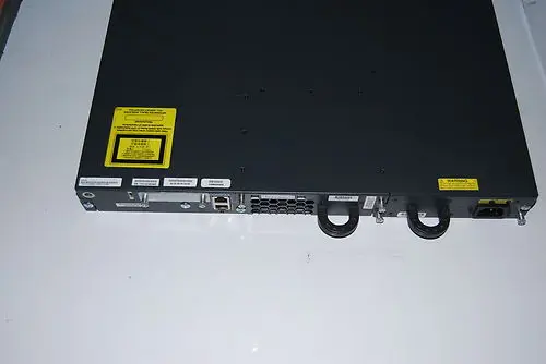 

WS-C3560E-24PD-S WS-C3560E-24PD-E 24-port Gigabit POE power supply three-layer 2-port 10 Gigabit switch used original