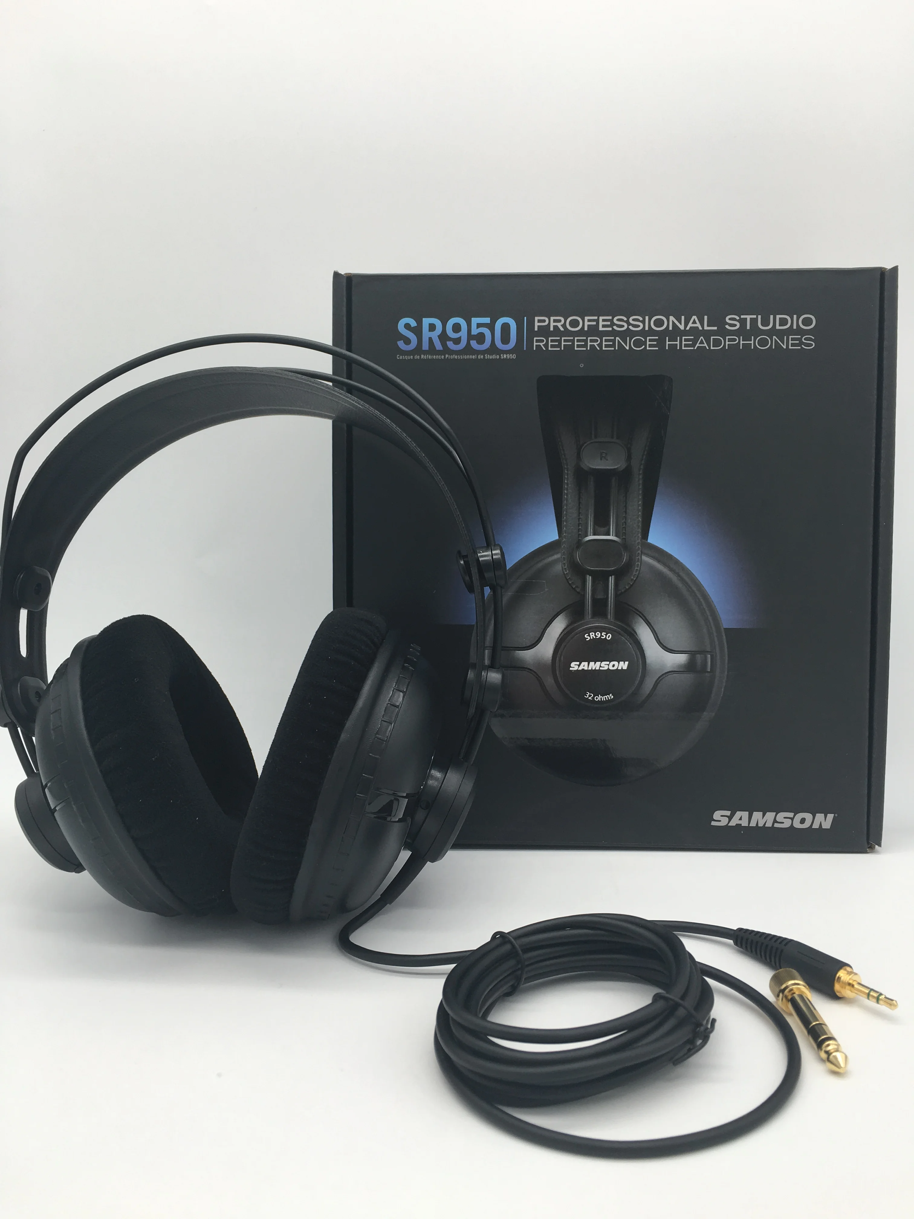 Наушники SAMSON SR950 для 