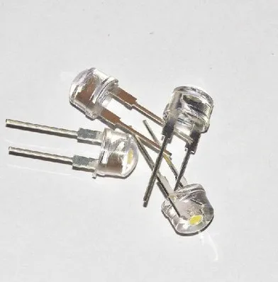 100 шт./лот 8 мм соломенная шляпа Светодиодная лампа шарик белый свет 0 5 W F8MM