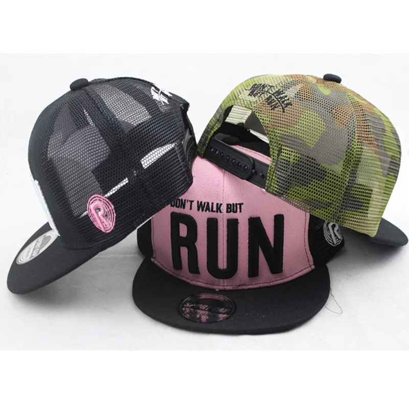 Детские бейсболки с сетчатым верхом Unisex Kids Mesh Snapback Hats Children Letter RUN Embroidery Baseball Cap Hip Hop Sun Boys Girls Summer Cool Caps.
