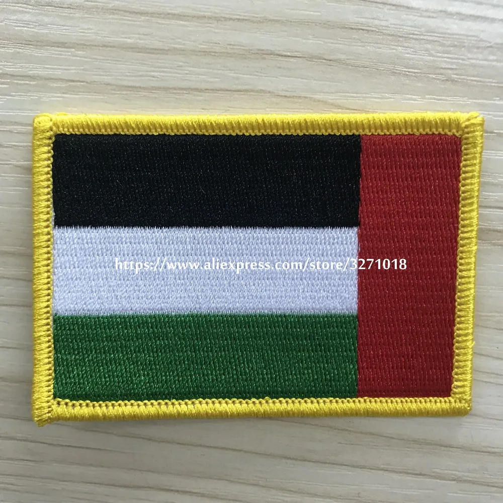 

Embroidery patch factory custom Bright colors thread embroidery on twill fabric background Washability patches for clothing
