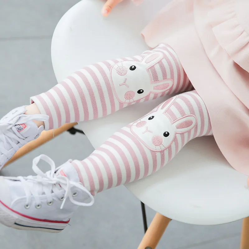 Дети Брюки для девочек осень 2017 г. Обувь мультфильм кролик вышивка хлопок полосой