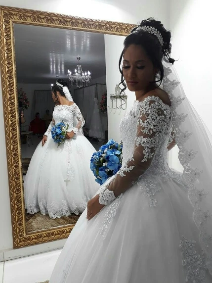 

Classic Off the Shoulder Appliques Wedding Dresses Floor Length Ballgown Custom Made Bridal Dresses