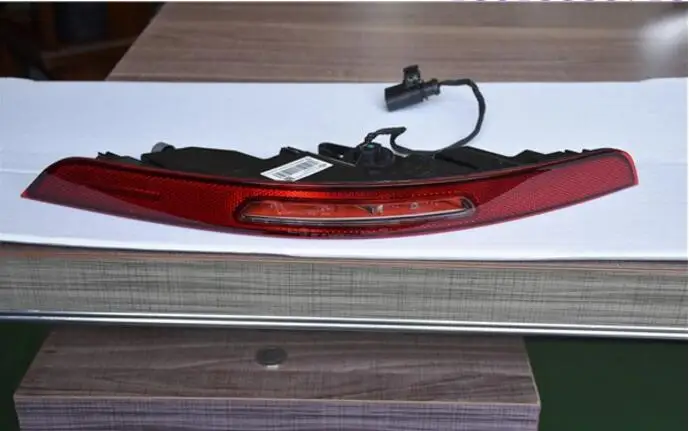 

Osmrk led rear bumper light rear fog lamp for Porsche Macan