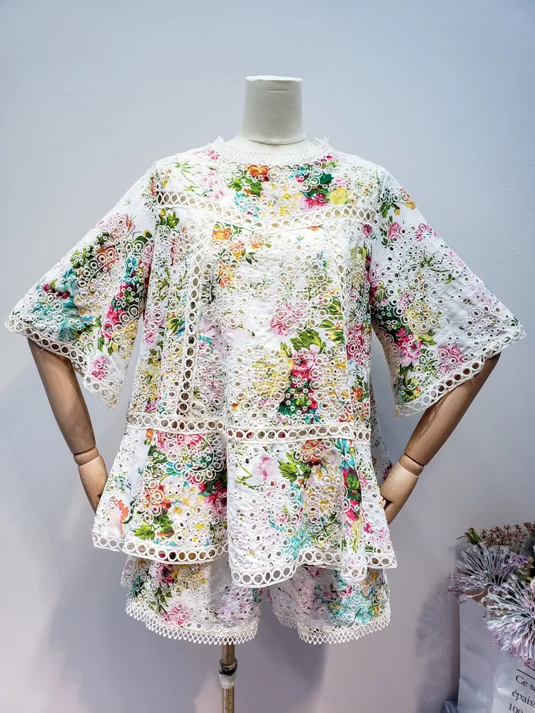 2019 Летний Новый ажурный вышитый топ + шорты с эластичной резинкой на талии модный