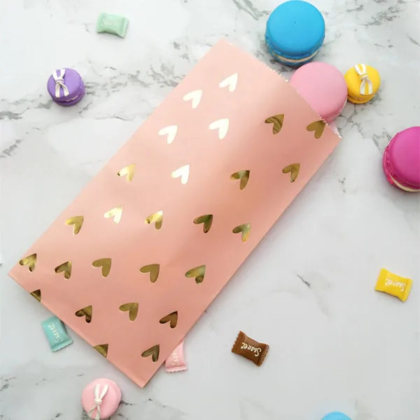 Pink Gold Heart Bag 25 шт Еда Гуди Бумага сумки Фиолетовый/розовое с Фольга Золотое сердце для свадьбы День рождения, детский душ вечерние упаковки конфет пользу - Цвет: Pink Gold Heart Bag