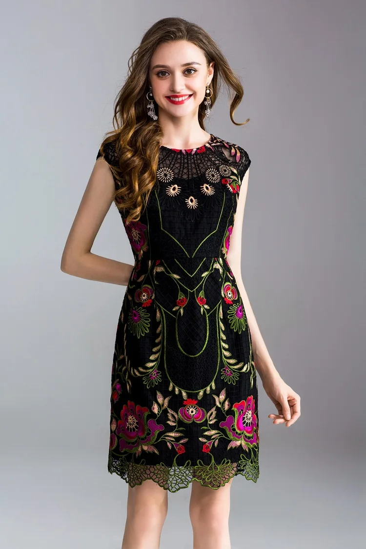 European Plus Size Vintage Dress Summer Party Homecoming Women Exquisite Embroidery See Through Lace Patchwork Dress Slim