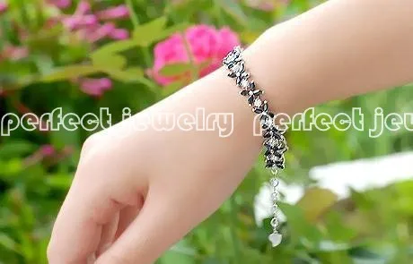 Браслет сапфировый из серебра 925 пробы с натуральным сапфиром 18120204 карат * 64 шт. |