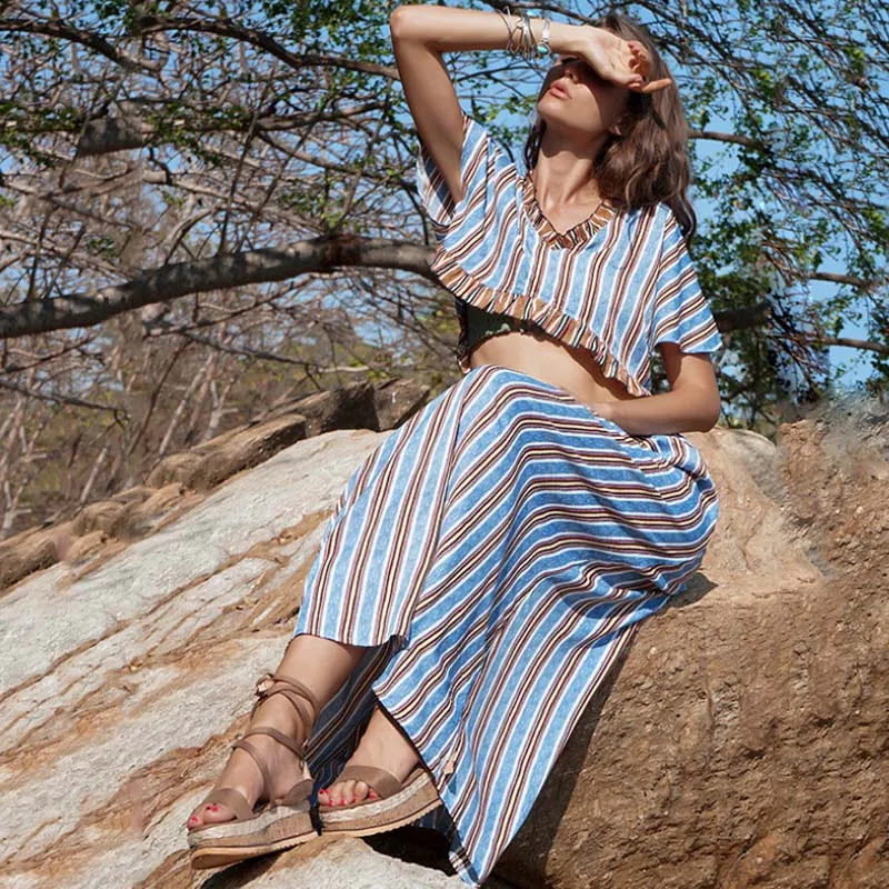 Женский комплект из 2 предметов короткий топ в полоску с v-образным вырезом и