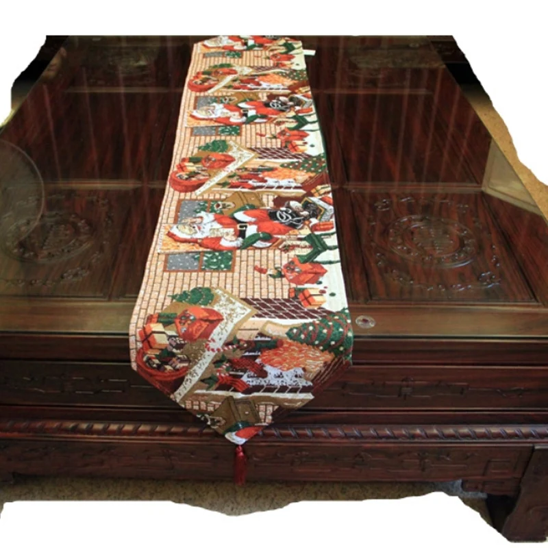 Вышитая скатерть с рисунком Санта Клауса для стола Рождественская