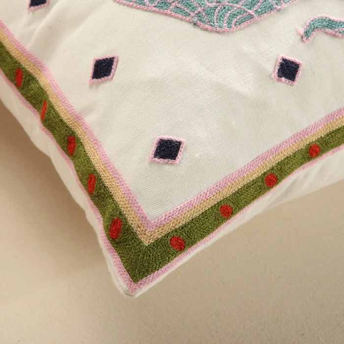 Наволочка для подушки с вышивкой в виде слона и цветов хлопковая Подушка