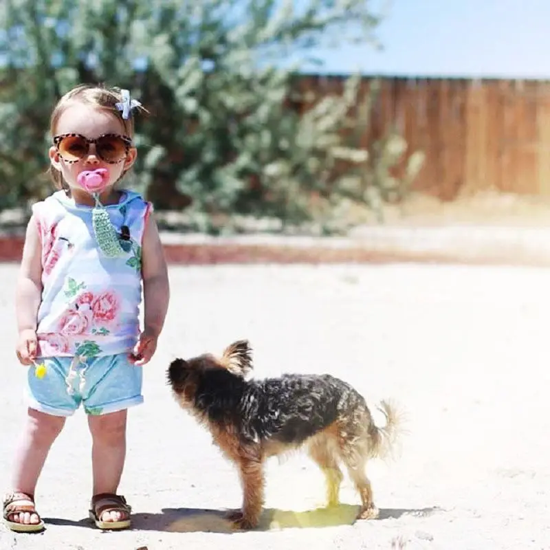 2018 новый летний милый детский топ без рукавов с капюшоном и цветочным рисунком