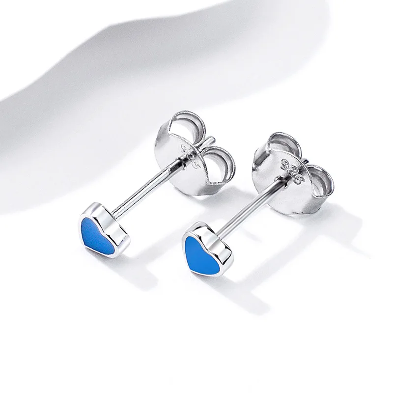 Женские серьги-гвоздики из серебра 2019 пробы с красным камнем | Украшения и