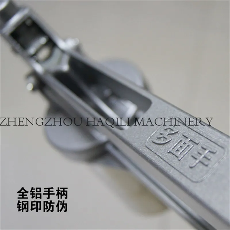 manual DIY pasta machine maker noodle making |