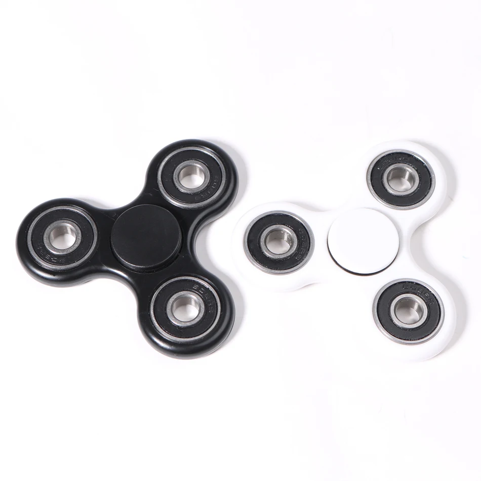 

2018 White/Black Tri-Spinner Fidget Toy Plastic EDC Hand Spinner For Autism and ADHD Handspinner