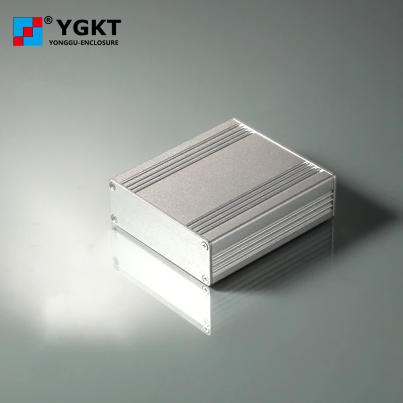 YGK 015 82 8*28 8*110/3.26 ''x 1 13'' x 4 33 ''(wxhxl) мм алюминиевый подземный корпус для