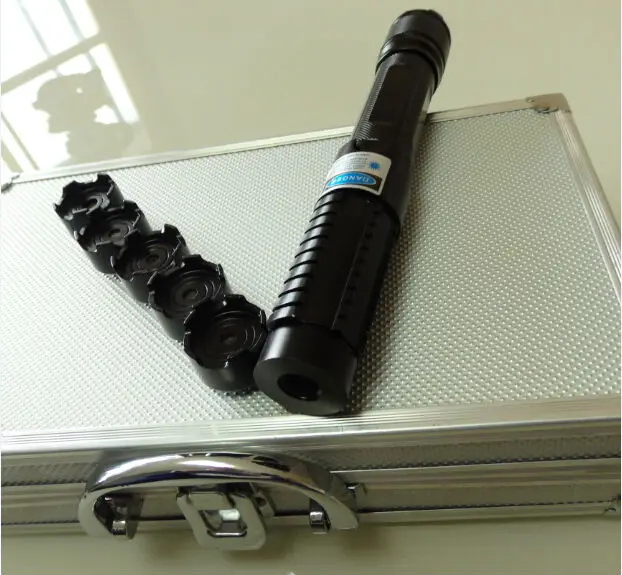 

High Power Military 200W 200000m 532nm Green laser pointer Flashlight Light Burn Match candle lit cigarette wicked Lazer+Glasses