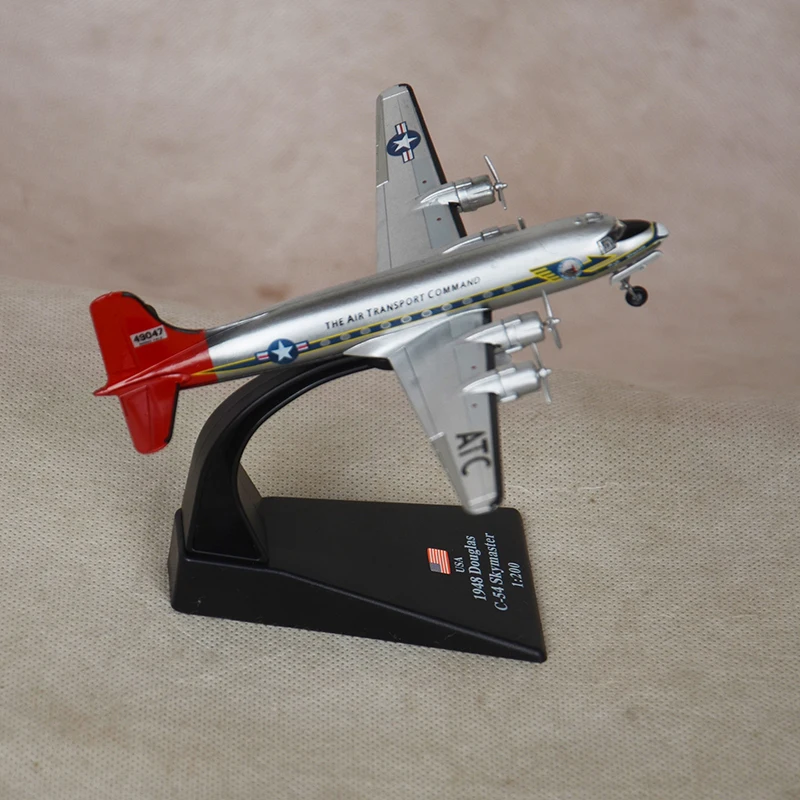 1/200 Classic C 54 SKYMASTER ATC Дуглас Воздушная транспортная команда модели самолетов бойцов