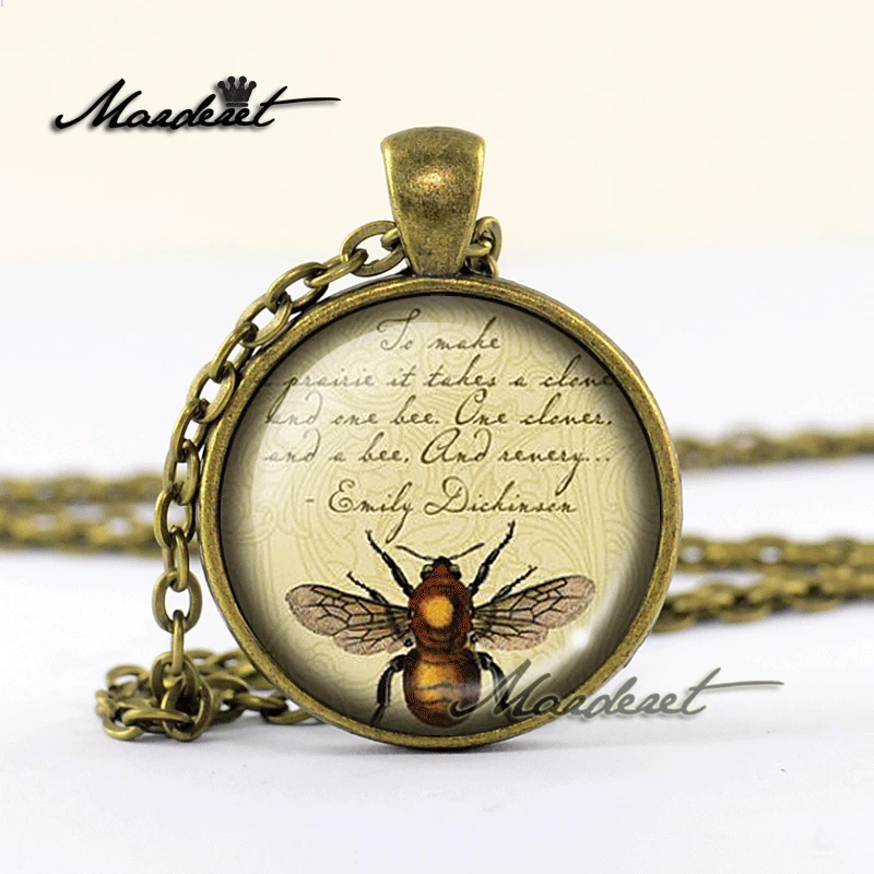 Maderet Emily Dickinson poems Glass Cabochon Necklace Handmade Jewelry Vintage Bee Dome Art Round Retro Pendant | Украшения и