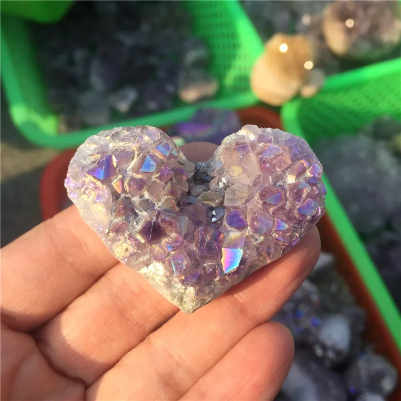 Красивый аметистовый геодезический кристалл в форме сердца целебные кристаллы