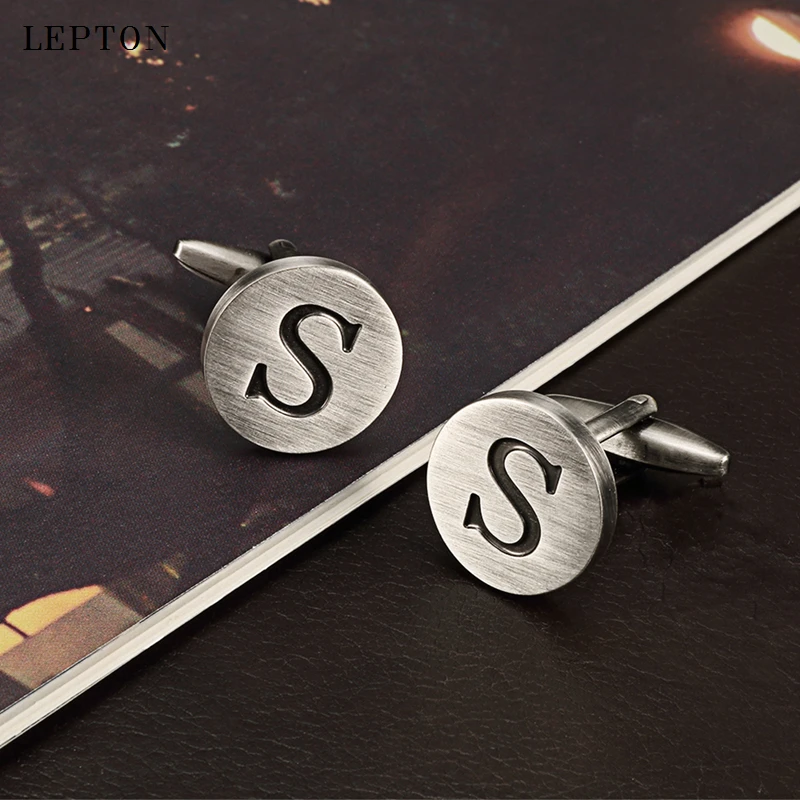 

Hot Sale Letters S of an alphabet Cufflinks For Mens Antique Silver plated Round Letters S cuff links Men shirt cuffs Cufflinks