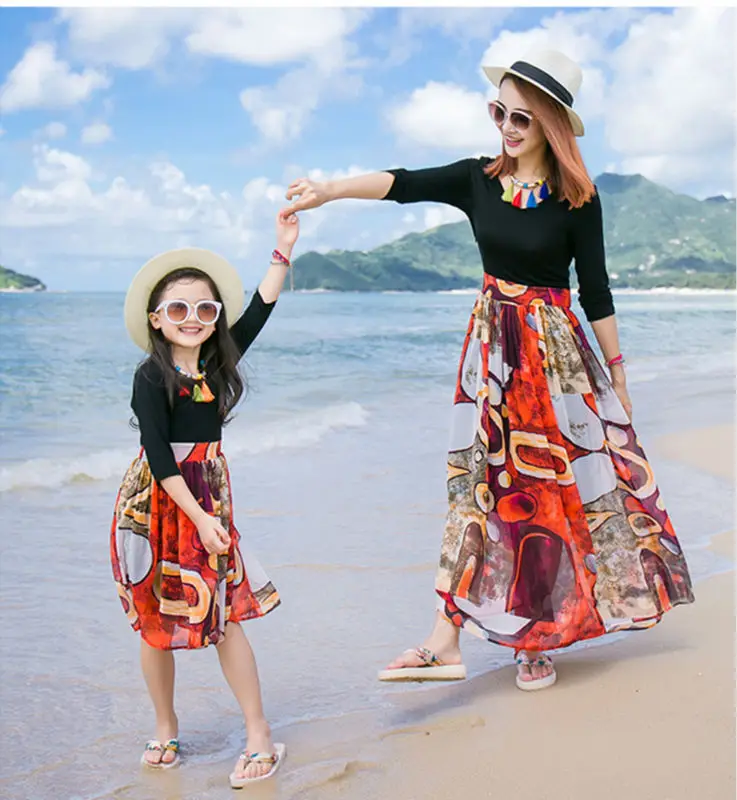 2017 платья для мамы и дочки богемные Семейные комплекты с длинными рукавами